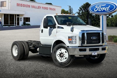 2027 Ford F-650SD Base