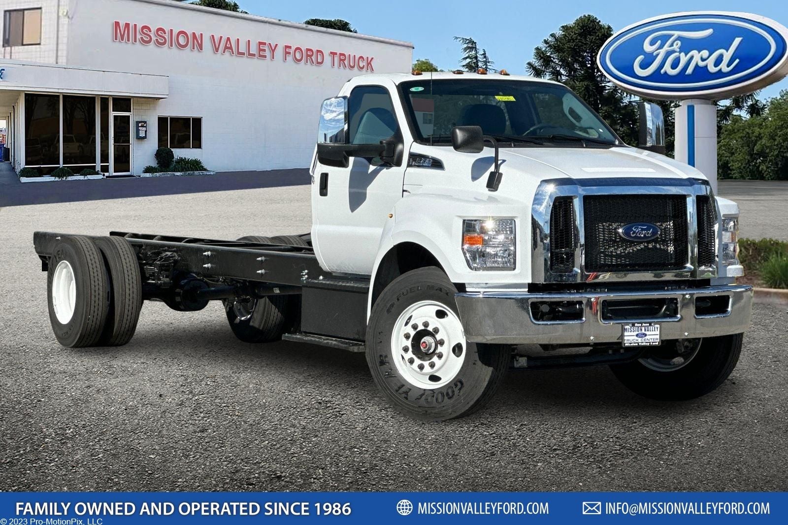 2027 Ford F-650SD Base