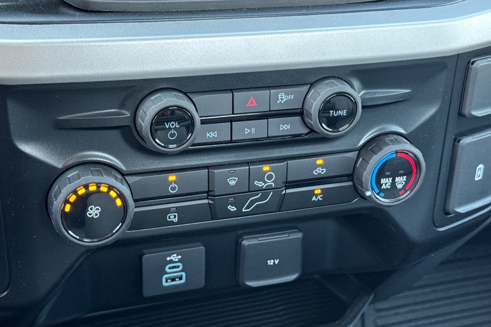 2025 Ford F-350SD XL 9' Royal Service Body