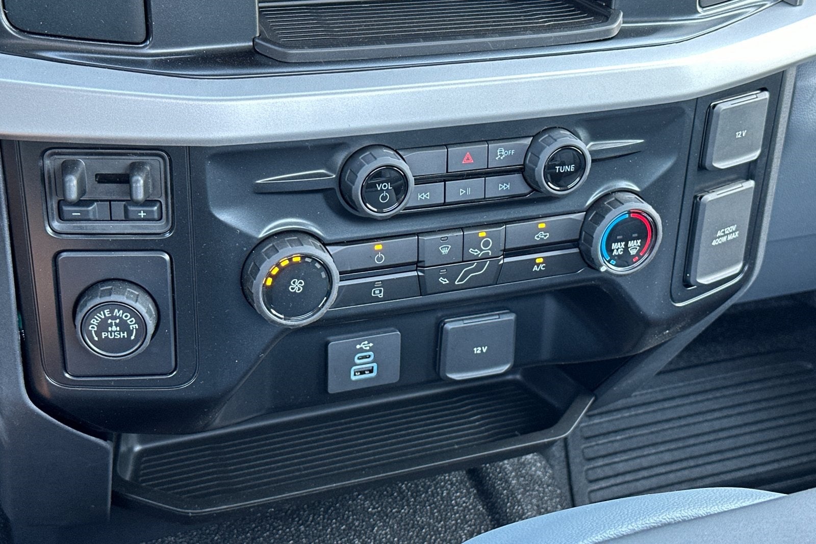 2025 Ford F-350SD XL Scelzi 9' Service Body