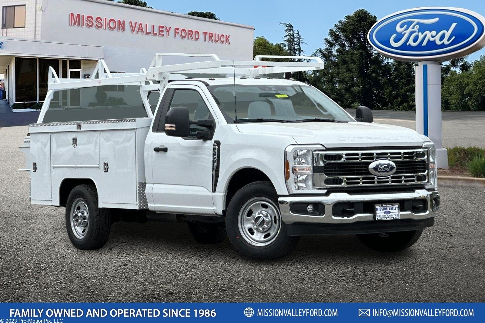 2025 Ford F-350SD XL 9' Scelzi Service Body