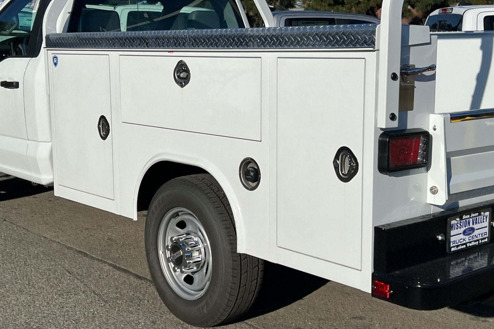 2025 Ford F-350SD XL 2D Standard Cab 9' Royal Service Body