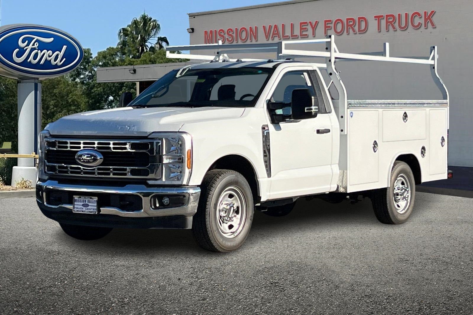 2025 Ford F-350SD XL 2D Standard Cab 9' Royal Service Body