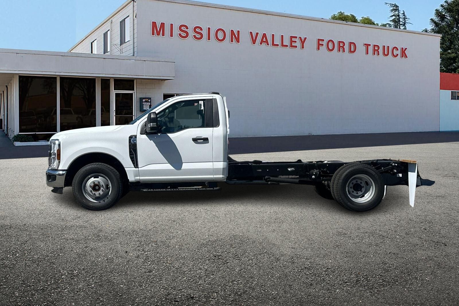 2026 Ford F-350SD XL DRW