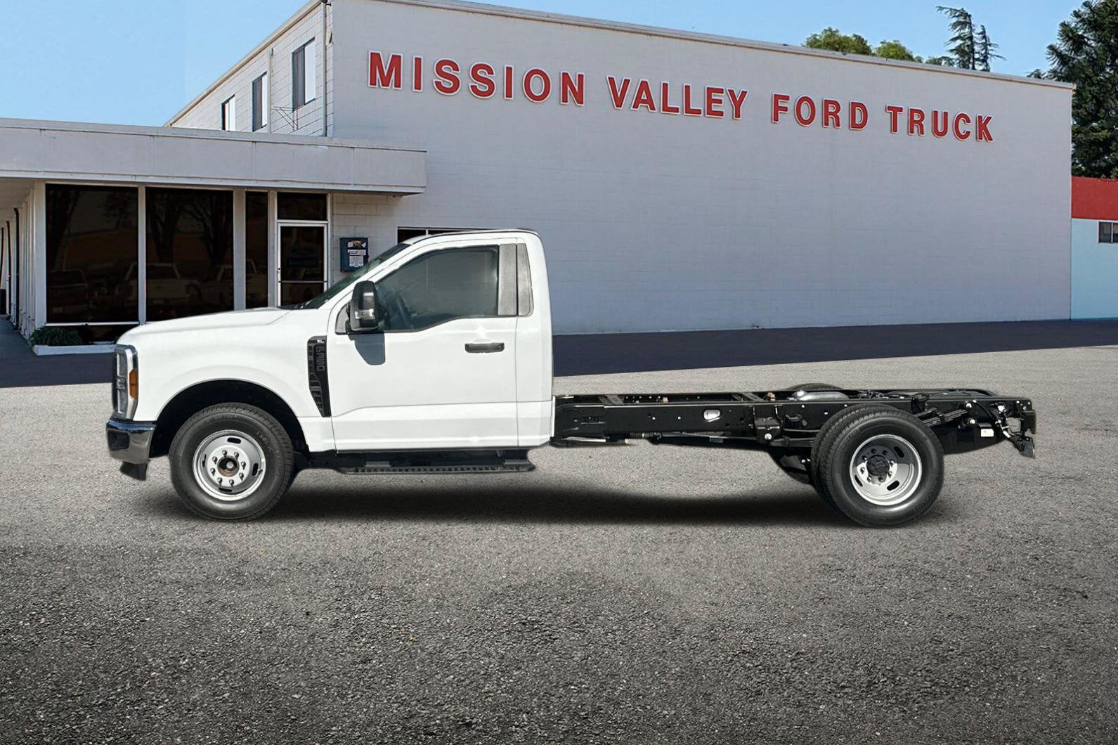 2027 Ford F-350SD XL DRW