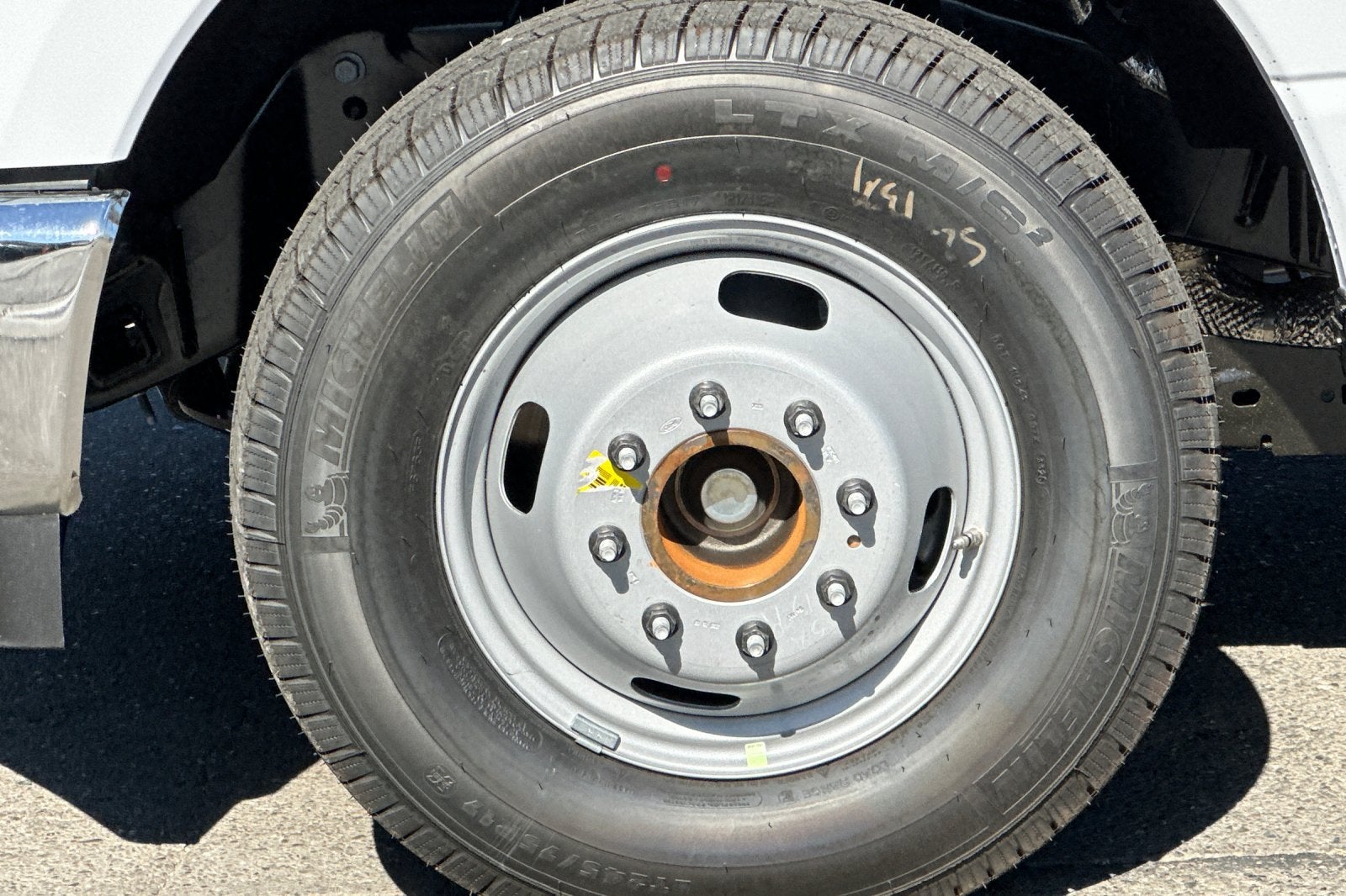 2027 Ford F-350SD XL DRW
