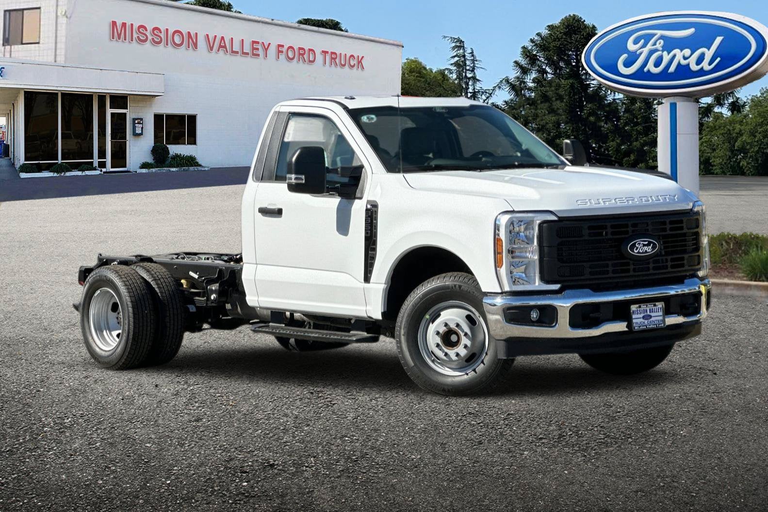 2027 Ford F-350SD XL DRW