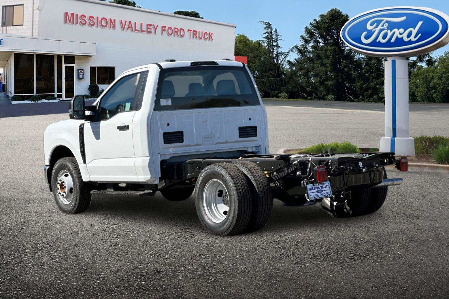 2027 Ford F-350SD XL DRW