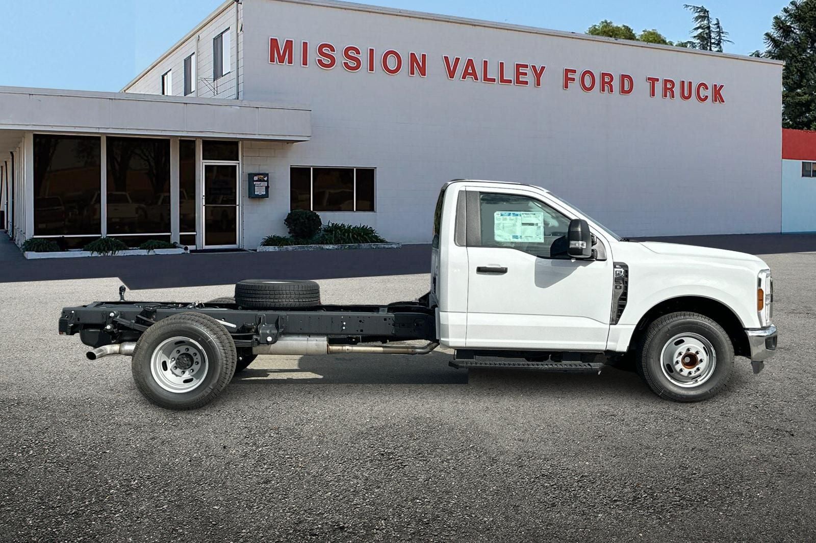 2026 Ford F-350SD XL DRW