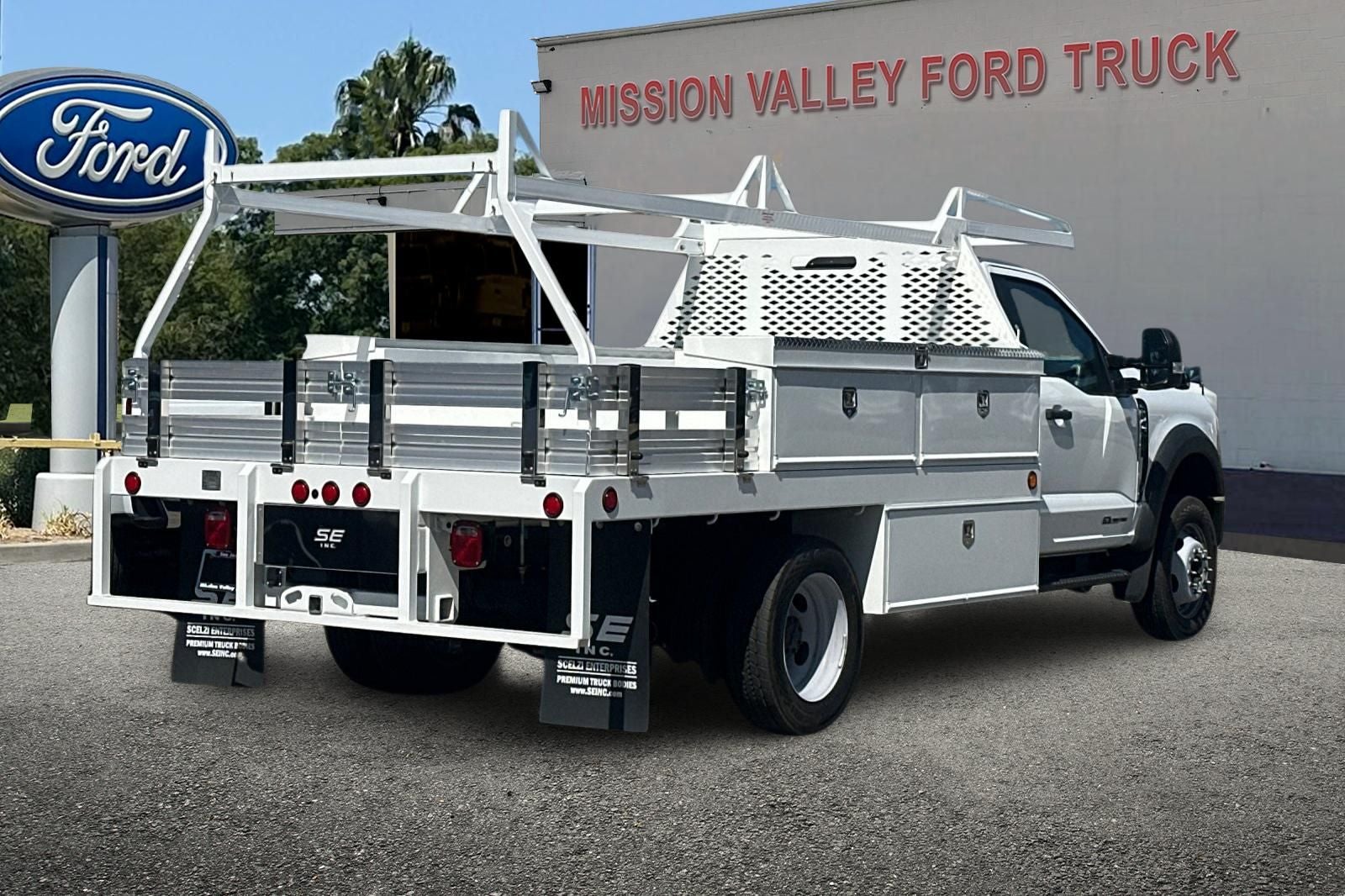 2026 Ford F-450SD XL DRW 2D Standard Cab 12' Scelzi Contractor Body