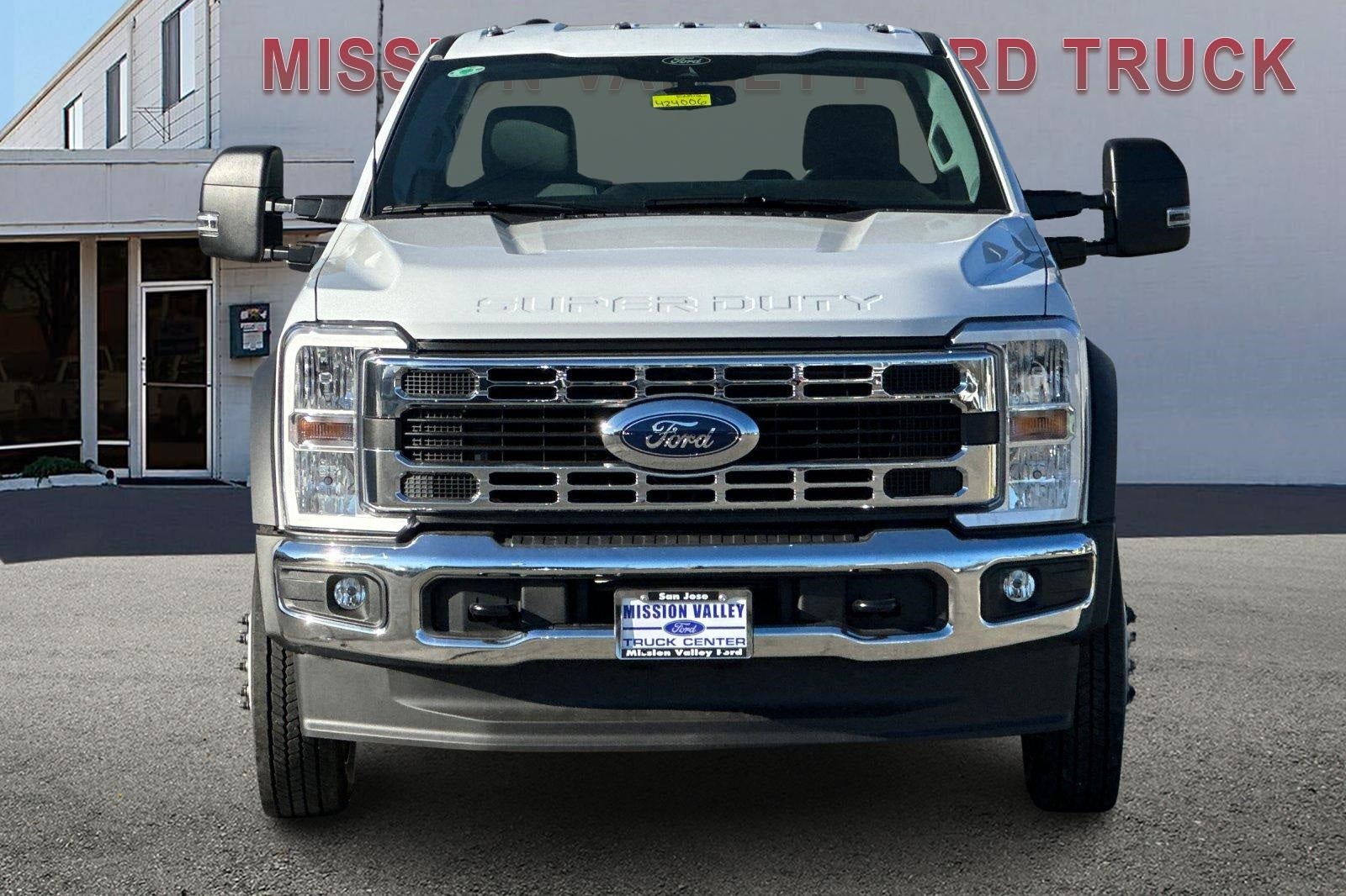 2024 Ford F-450SD XL DRW 2D Standard Cab/Cab & Chassis