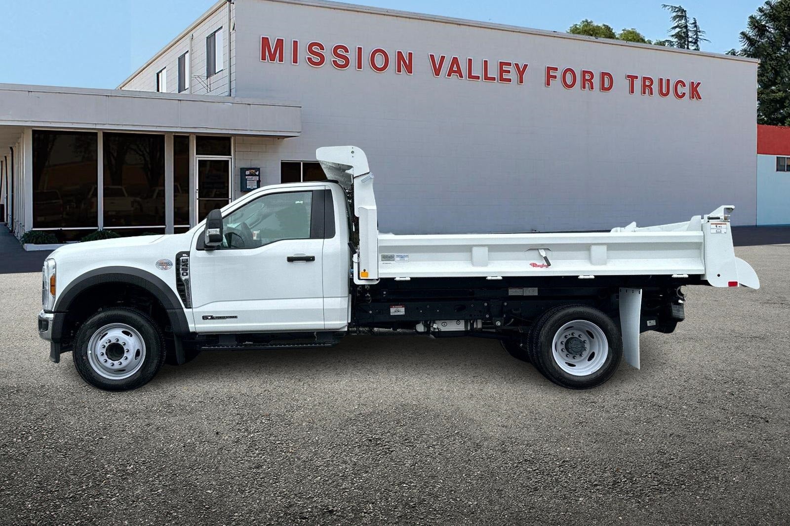 2024 Ford F-450SD XL DRW Rugy 2/3 Yard Dump Body