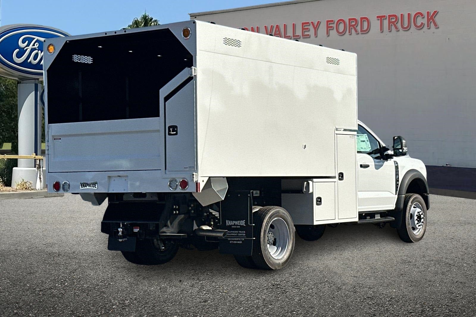 2025 Ford F-550SD XL DRW 16' Knapheide Chipper Body