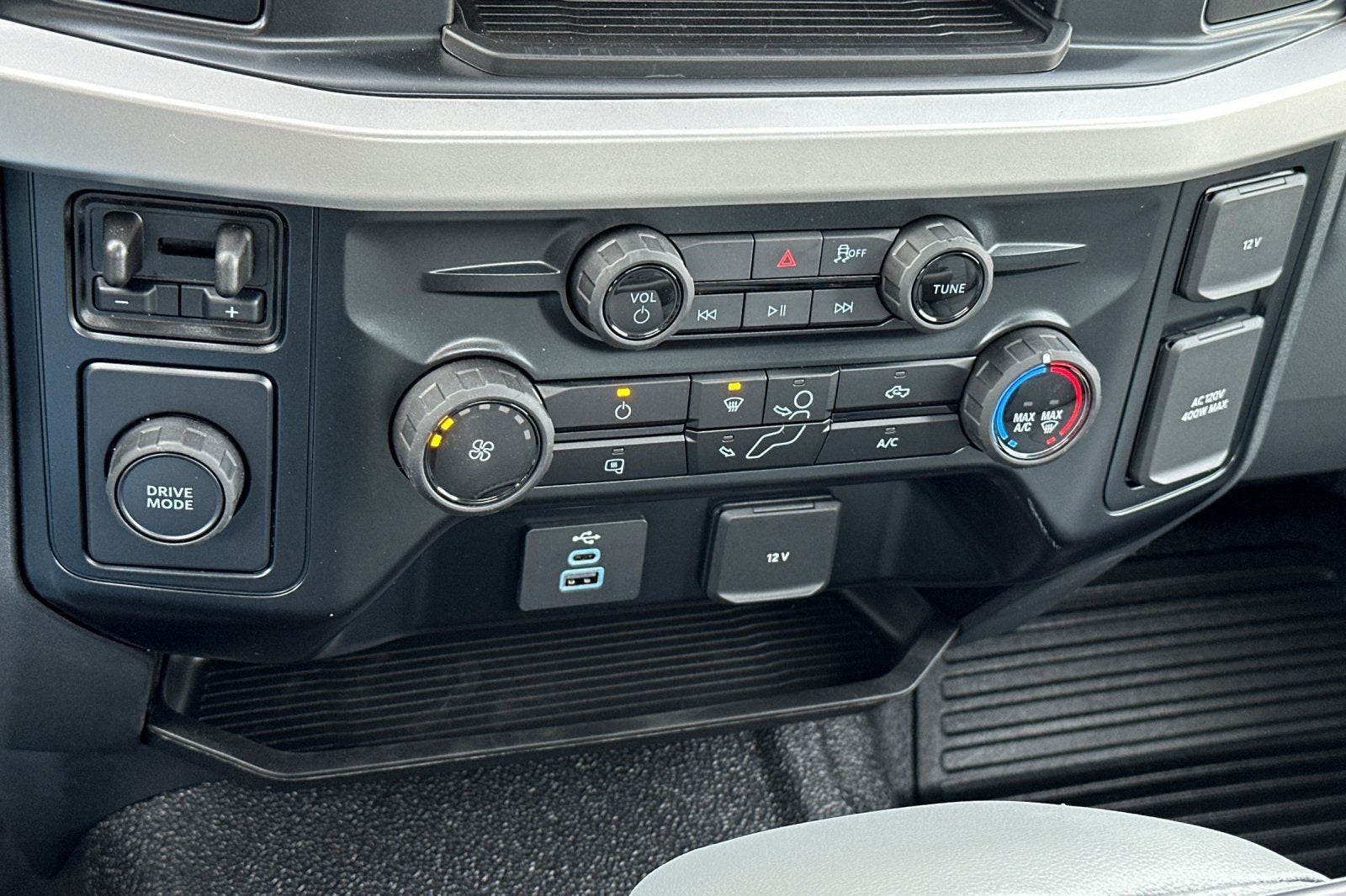 2025 Ford F-550SD DRW 2/3 Yard Dump Body