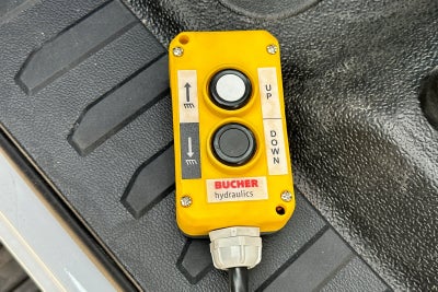 2025 Ford F-550SD DRW 2/3 Yard Dump Body