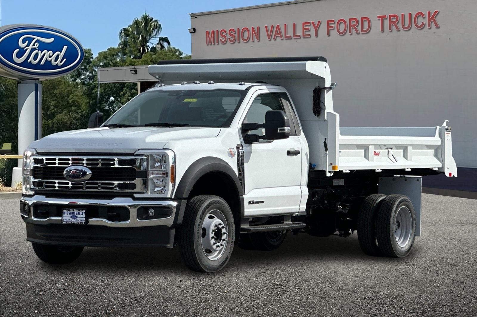 2025 Ford F-550SD DRW 2/3 Yard Dump Body