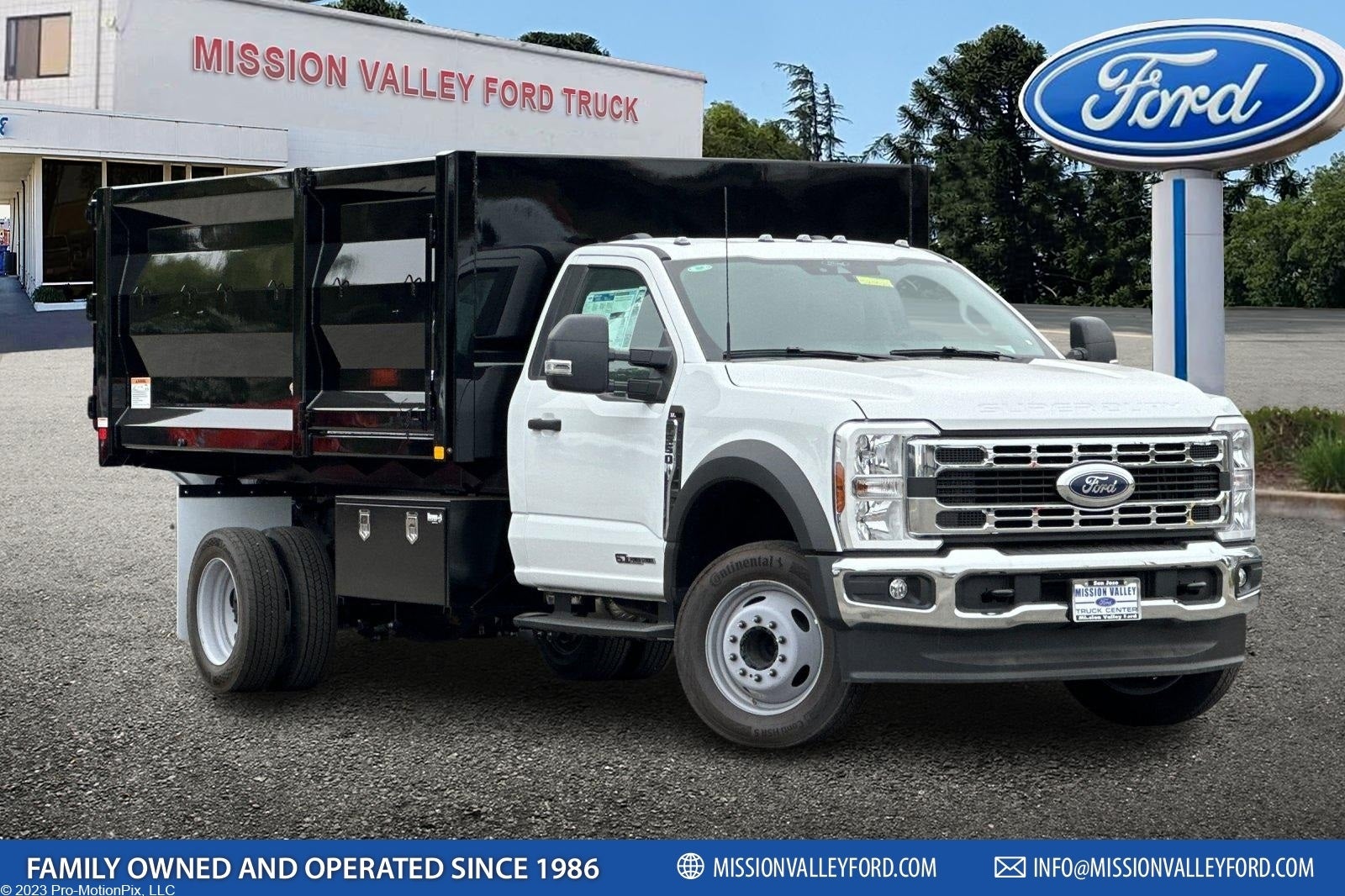 2025 Ford F-550SD XL DRW 14' Rugby Landscape Dump