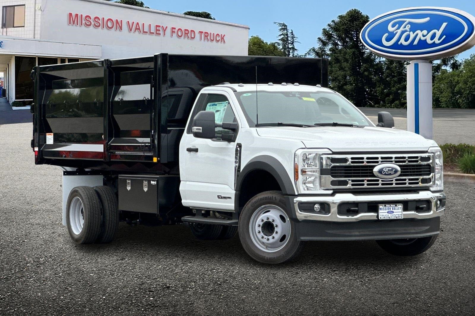 2025 Ford F-550SD XL DRW 14' Rugby Landscape Dump