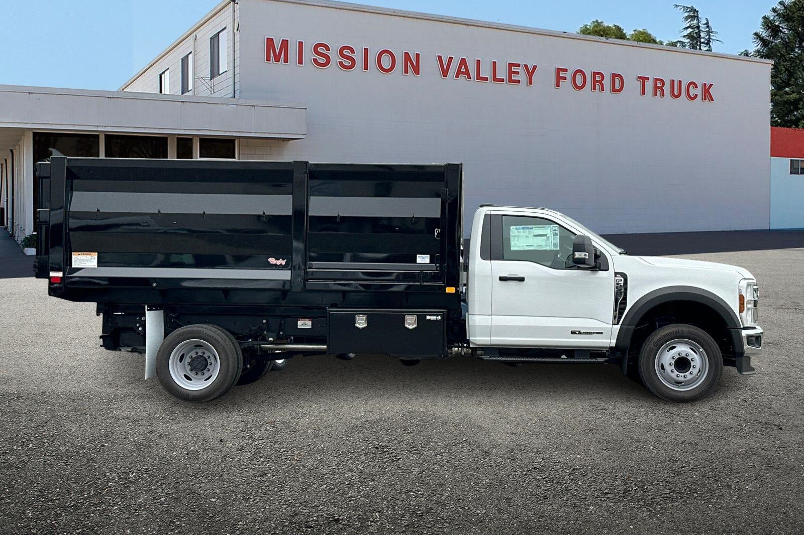 2025 Ford F-550SD XL DRW 14' Rugby Landscape Dump