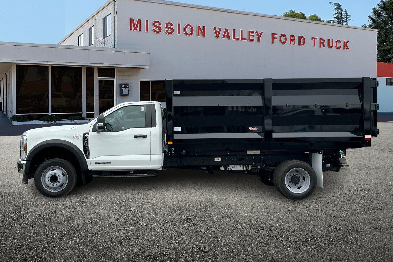 2025 Ford F-550SD XL DRW 14' Rugby Landscape Dump