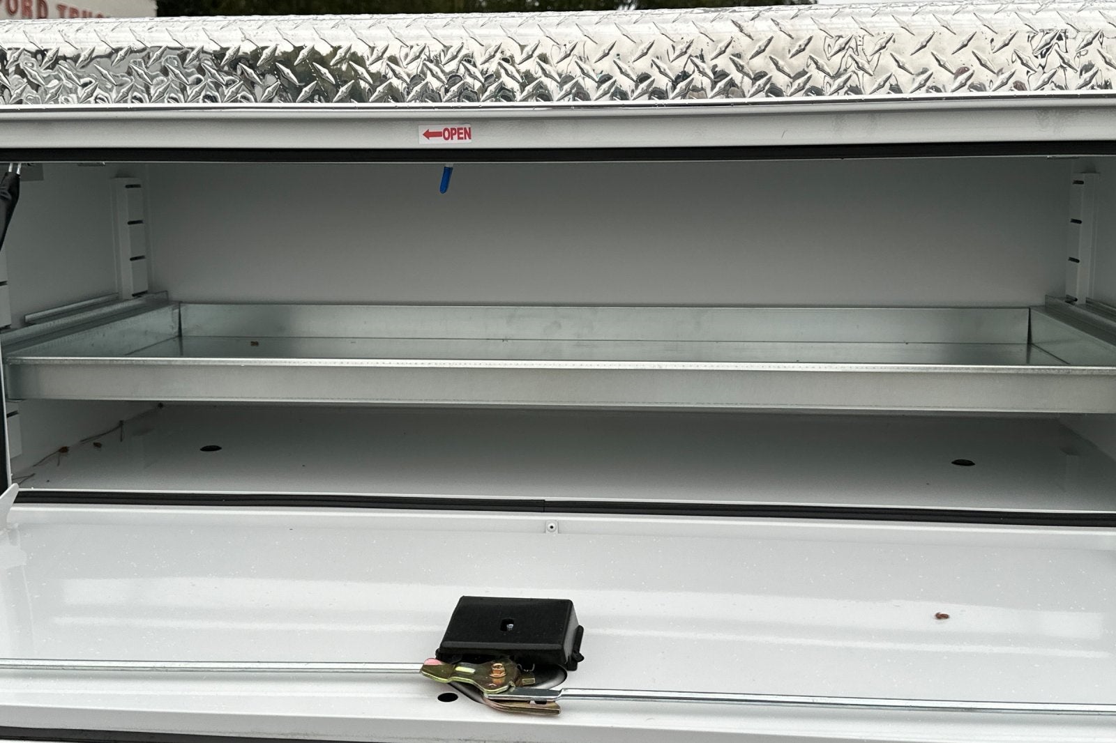 2024 Ford F-550SD DRW 11' Royal Service Body