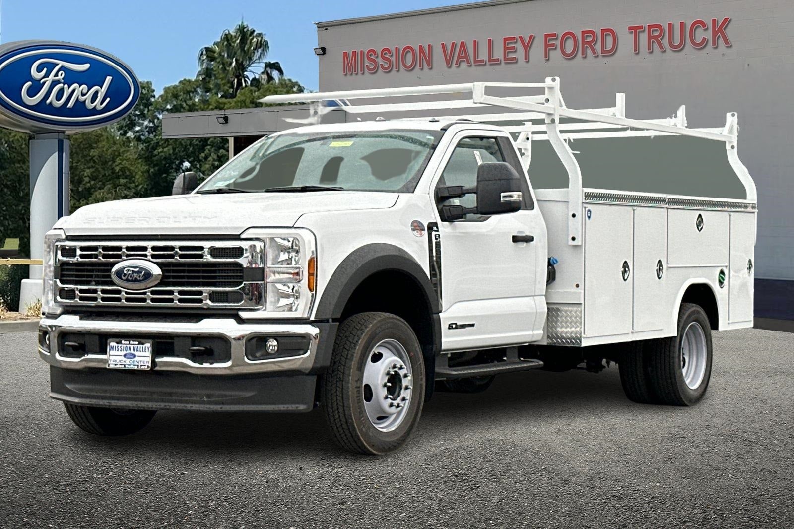 2024 Ford F-550SD DRW 11' Royal Service Body
