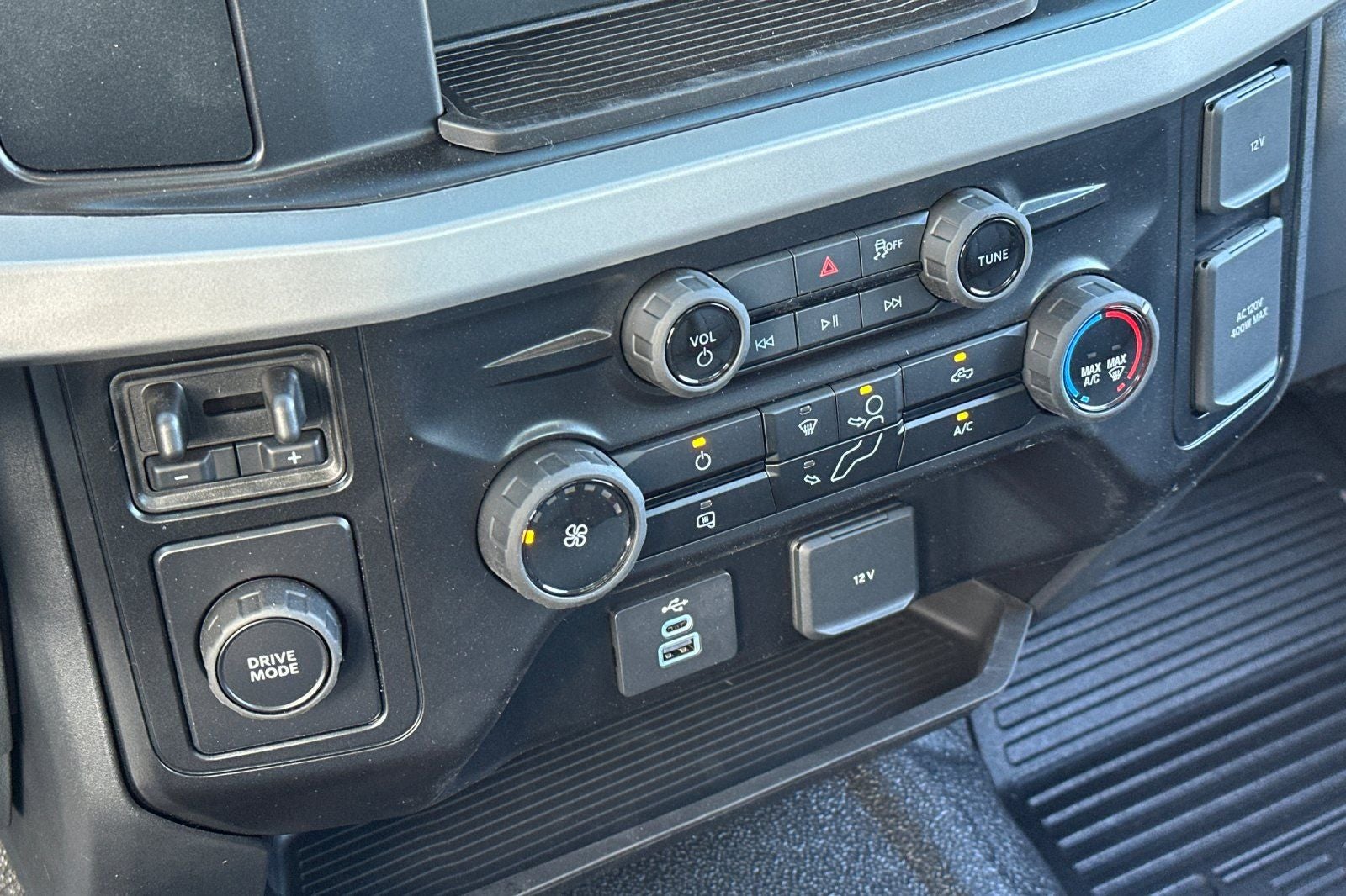 2026 Ford F-550SD XL DRW 12' Scelzi Contractor Body