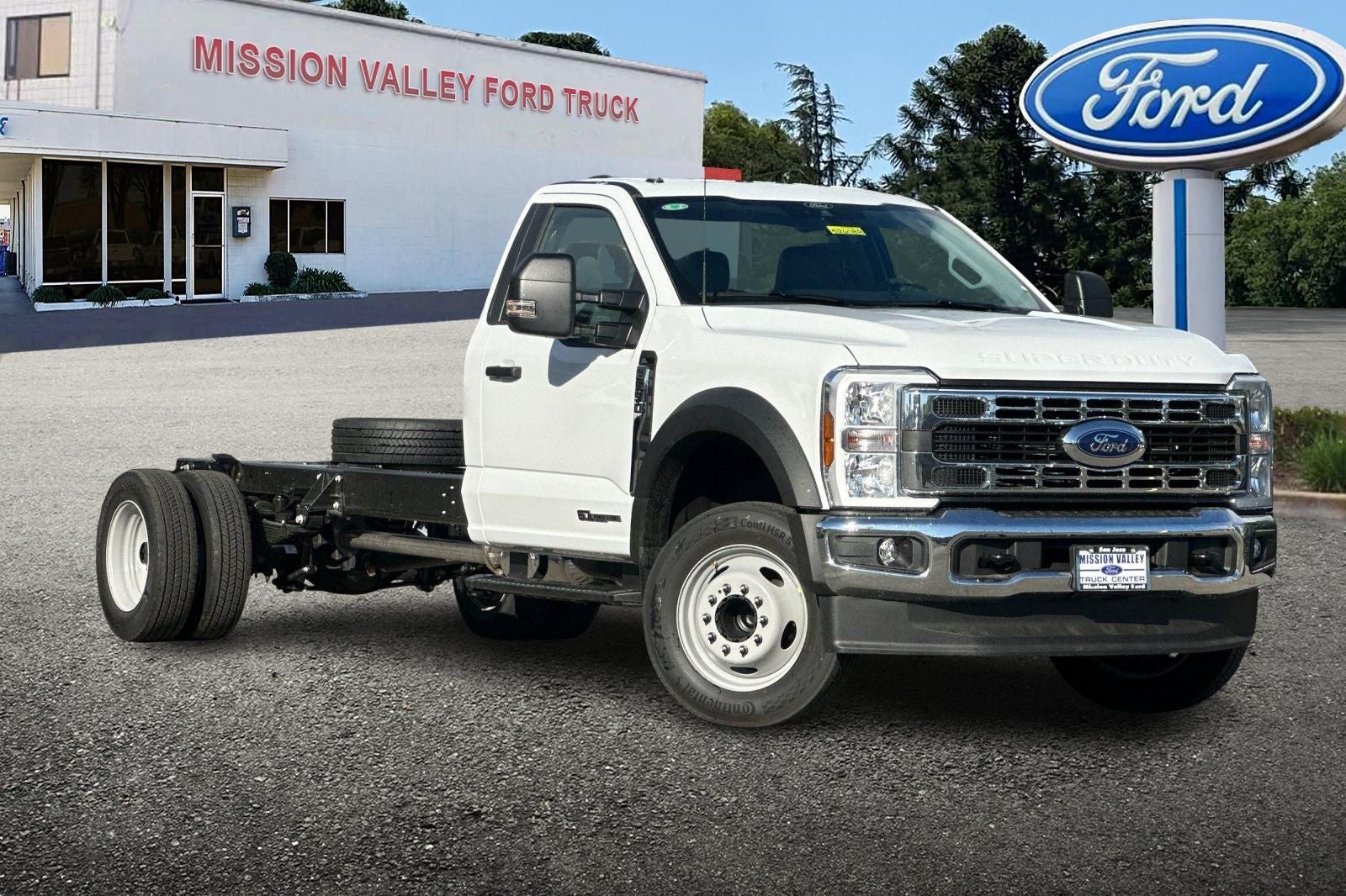 2026 Ford F-550SD DRW