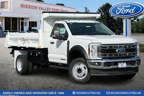 2025 Ford F-550SD DRW 2D Standard 2/3 Yard Dump