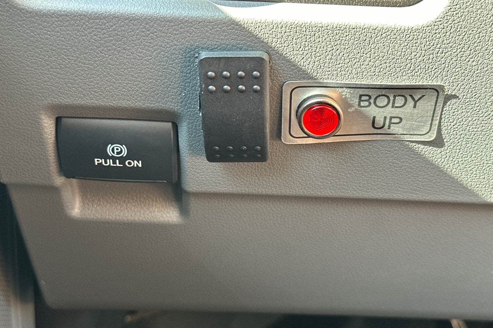 2025 Ford F-550SD DRW 2D Standard Cab/Cab & Chassis 12' Landscape Rugby Dump