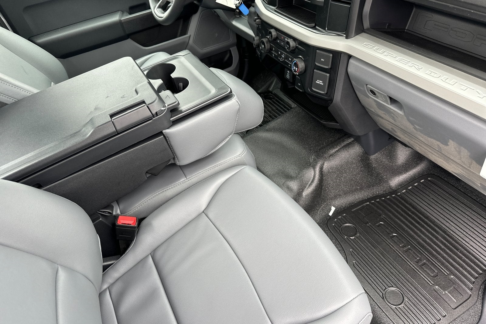 2025 Ford F-550SD DRW 2D Standard Cab/Cab & Chassis 12' Landscape Rugby Dump