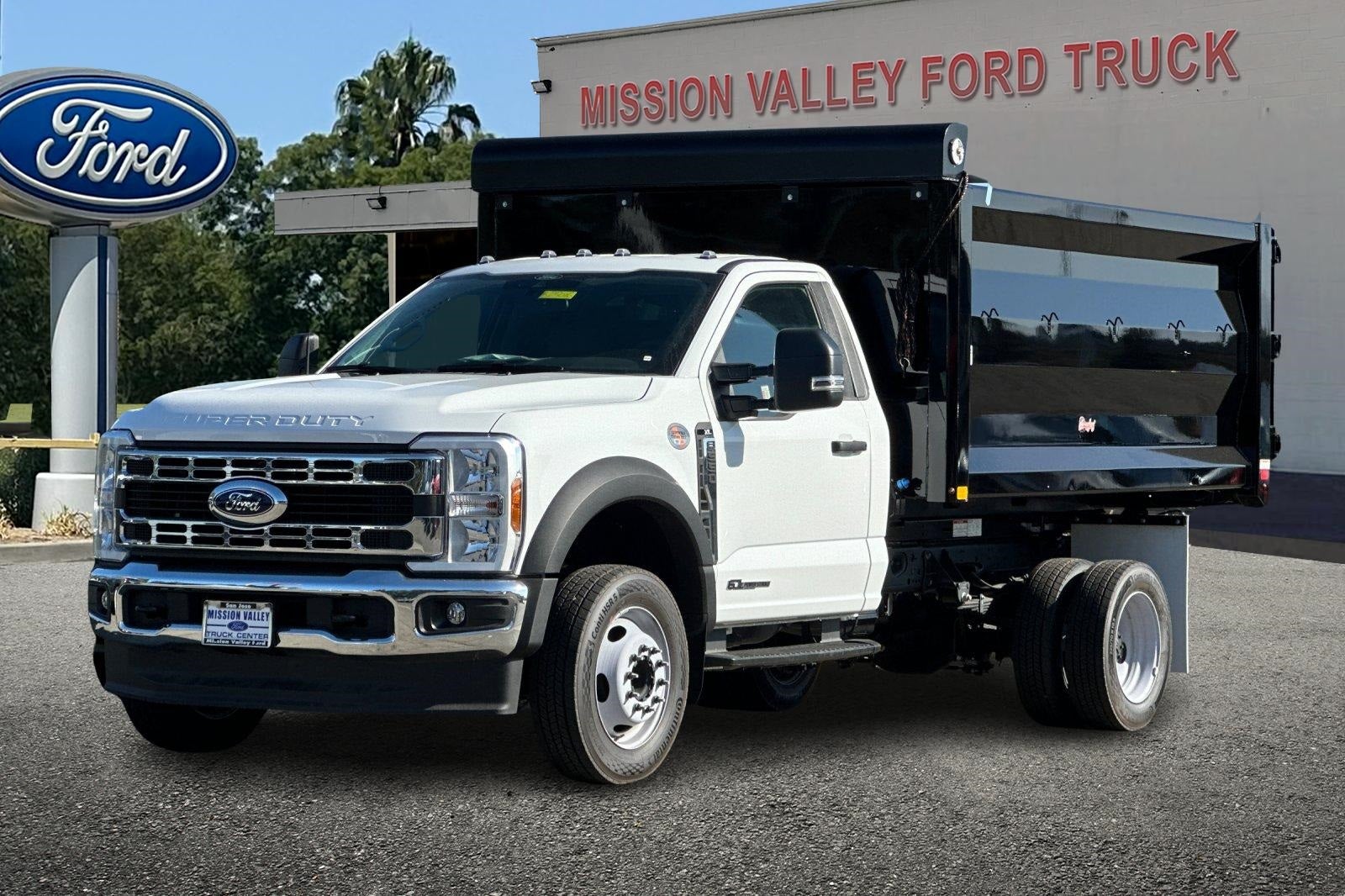 2025 Ford F-550SD DRW 2D Standard Cab/Cab & Chassis 12' Landscape Rugby Dump