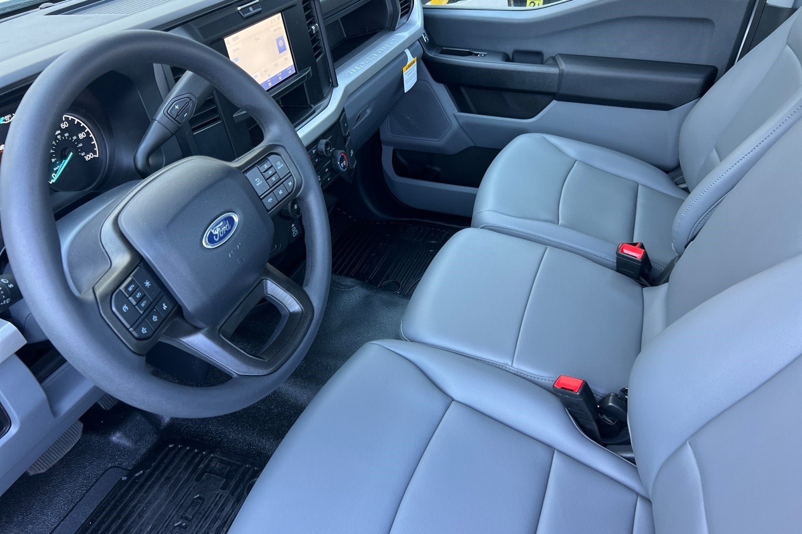 2025 Ford F-550SD XL DRW 2D Standard Cab/Cab & Chassis