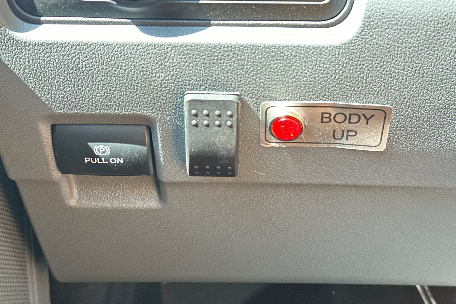 2025 Ford F-550SD XL DRW 2D Standard Cab/Cab & Chassis