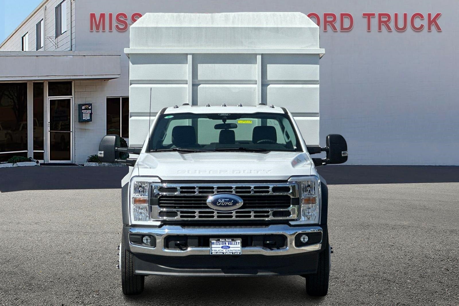 2025 Ford F-550SD XL DRW 2D Standard Cab/Cab & Chassis