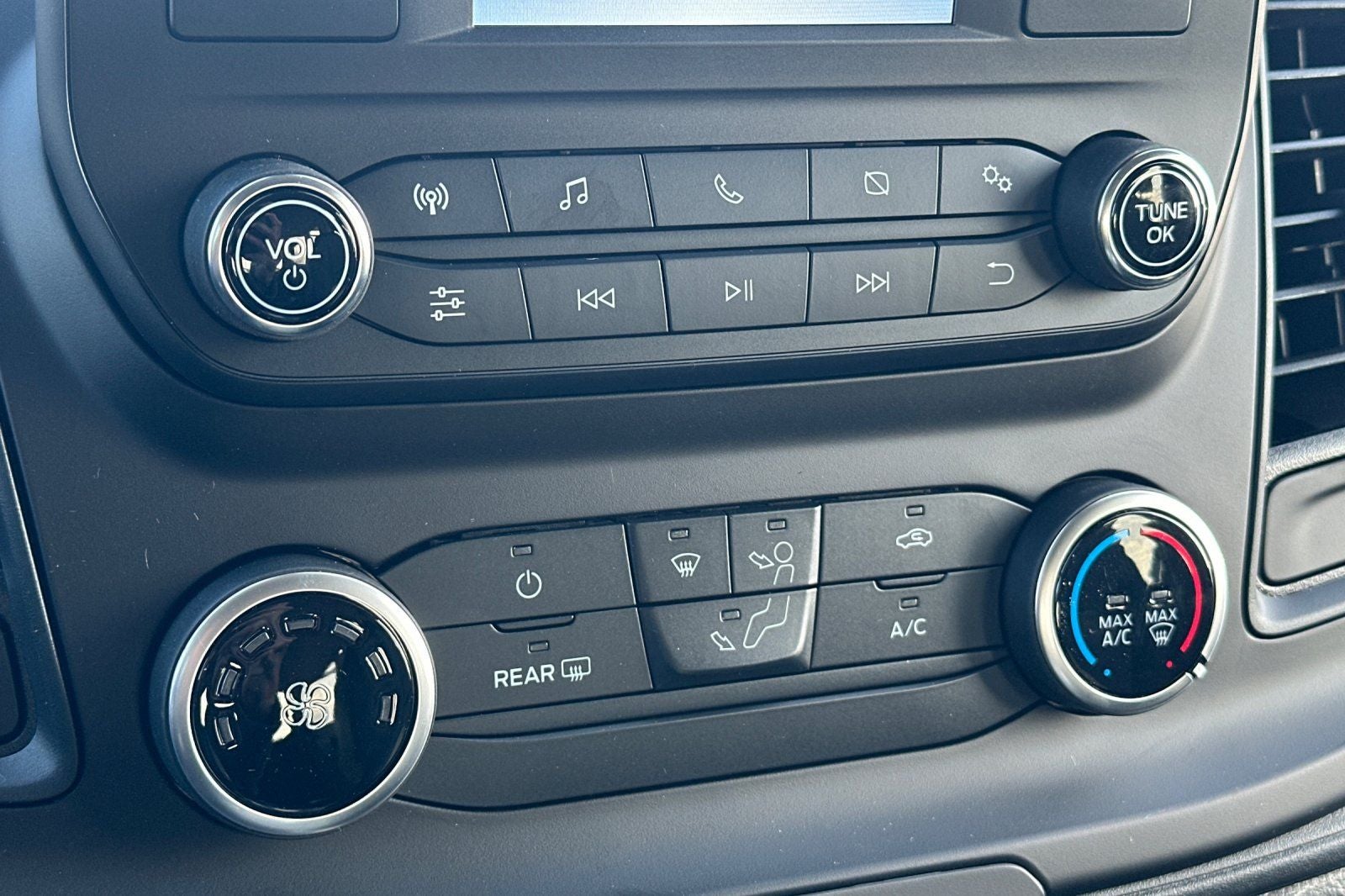 2025 Ford Transit-350 XL