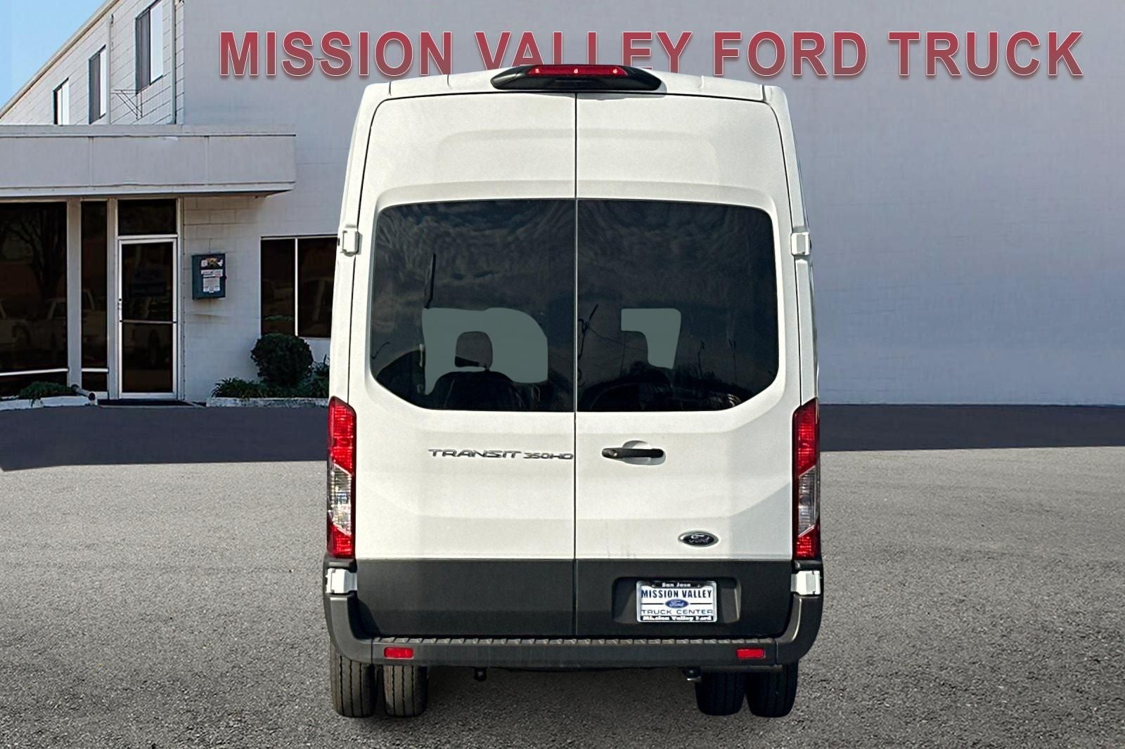 2025 Ford Transit-350 XL