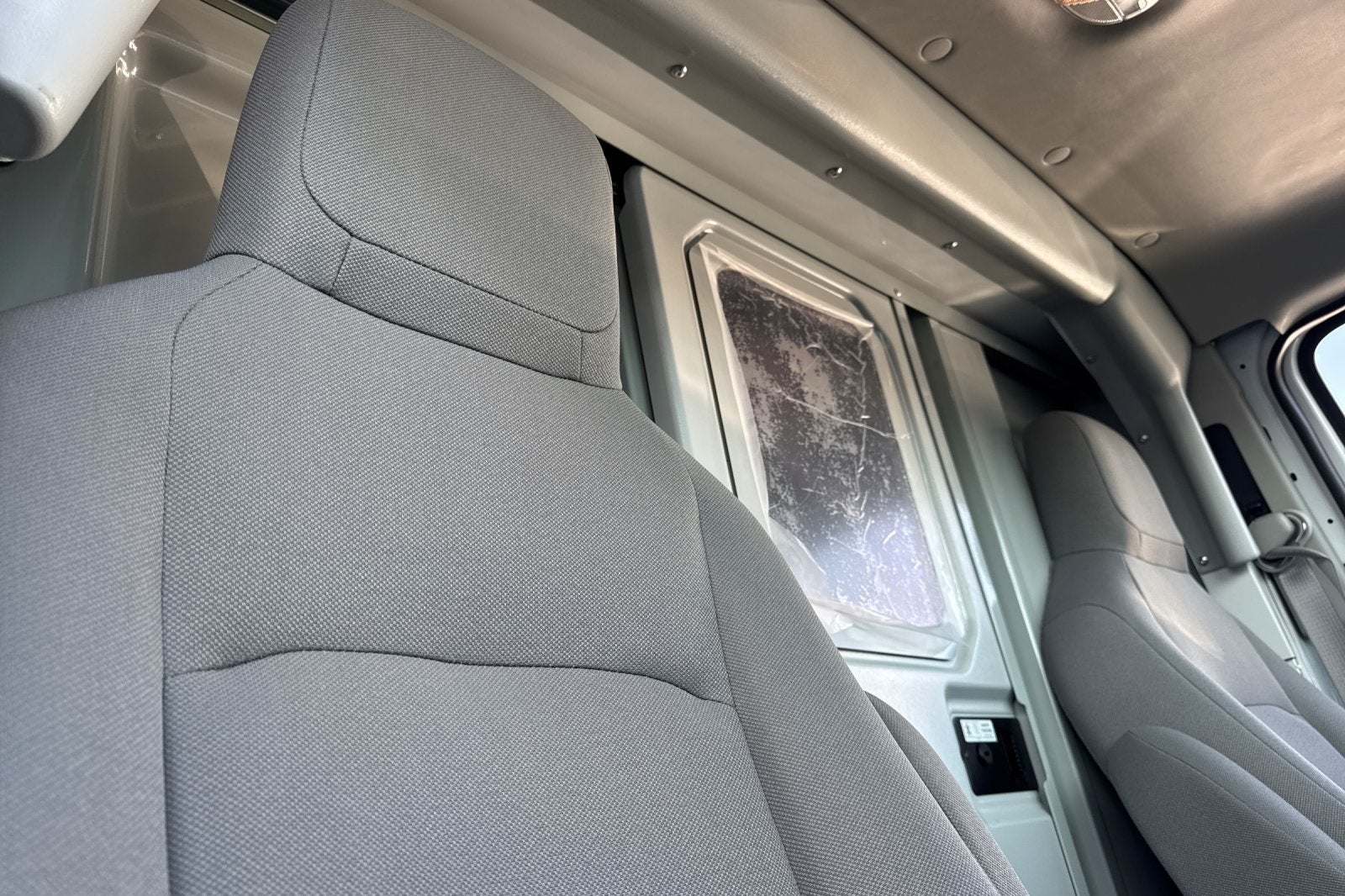 2026 Ford E-350SD Base Cutaway Knapheide KUV129SH HR