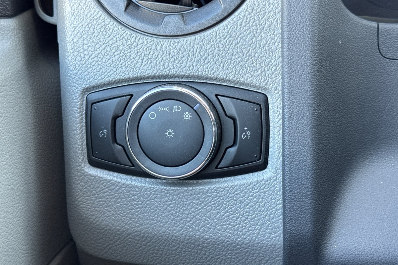 2026 Ford E-350SD Base Cutaway Knapheide KUV129SH HR