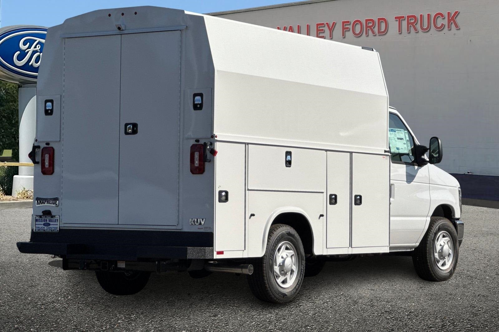 2026 Ford E-350SD Base Cutaway Knapheide KUV129SH HR