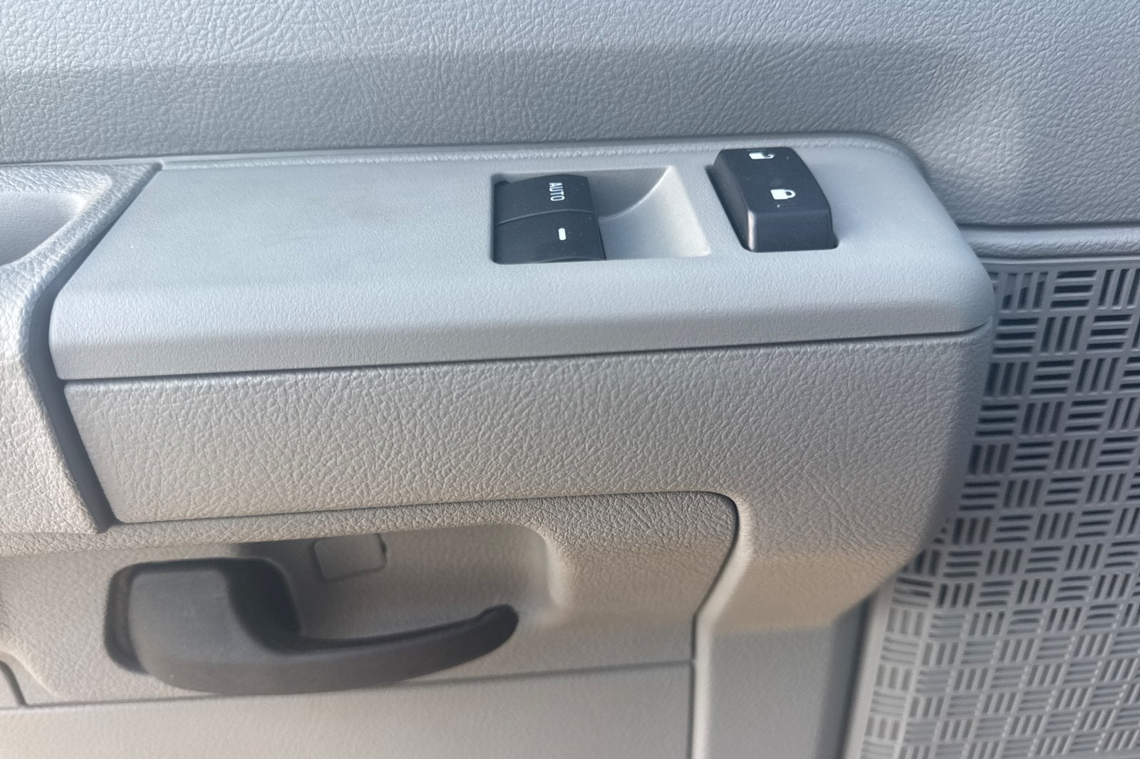 2026 Ford E-350SD Base Cutaway Knapheide KUV129SH HR