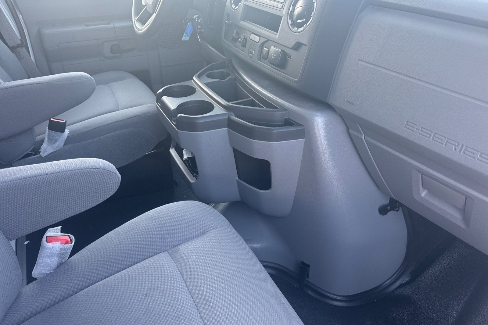 2026 Ford E-350SD Base Cutaway Knapheide KUV129SH HR