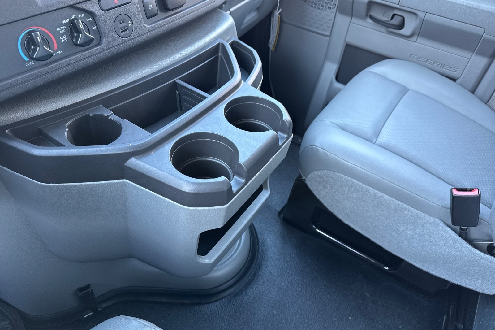 2026 Ford E-350SD Base Cutaway