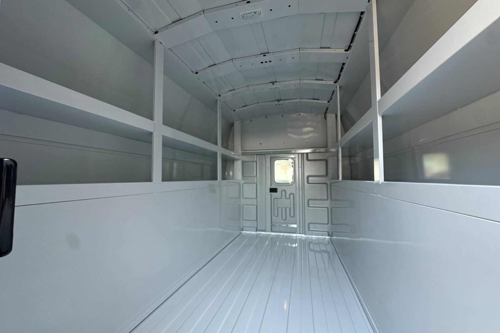 2027 Ford E-350SD Cutaway Knapheid KUV129SH