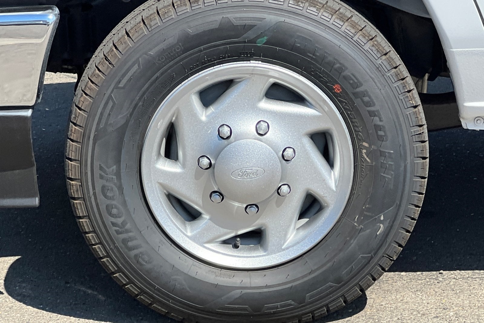 2026 Ford E-350SD Base Cutaway Knapheide KUV129SL Body