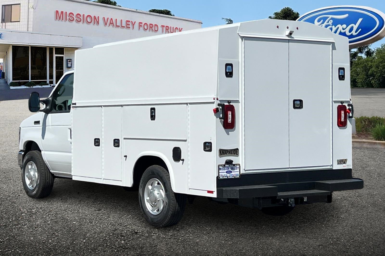 2026 Ford E-350SD Base Cutaway Knapheide KUV129SL Body