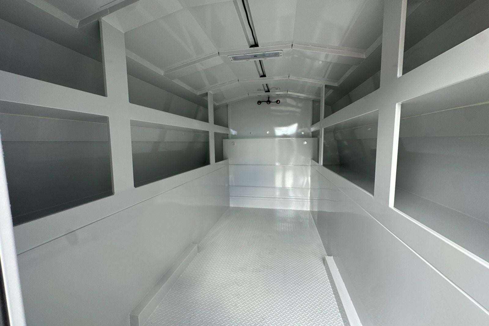 2026 Ford E-350SD Base Cutaway HR Royal KUV