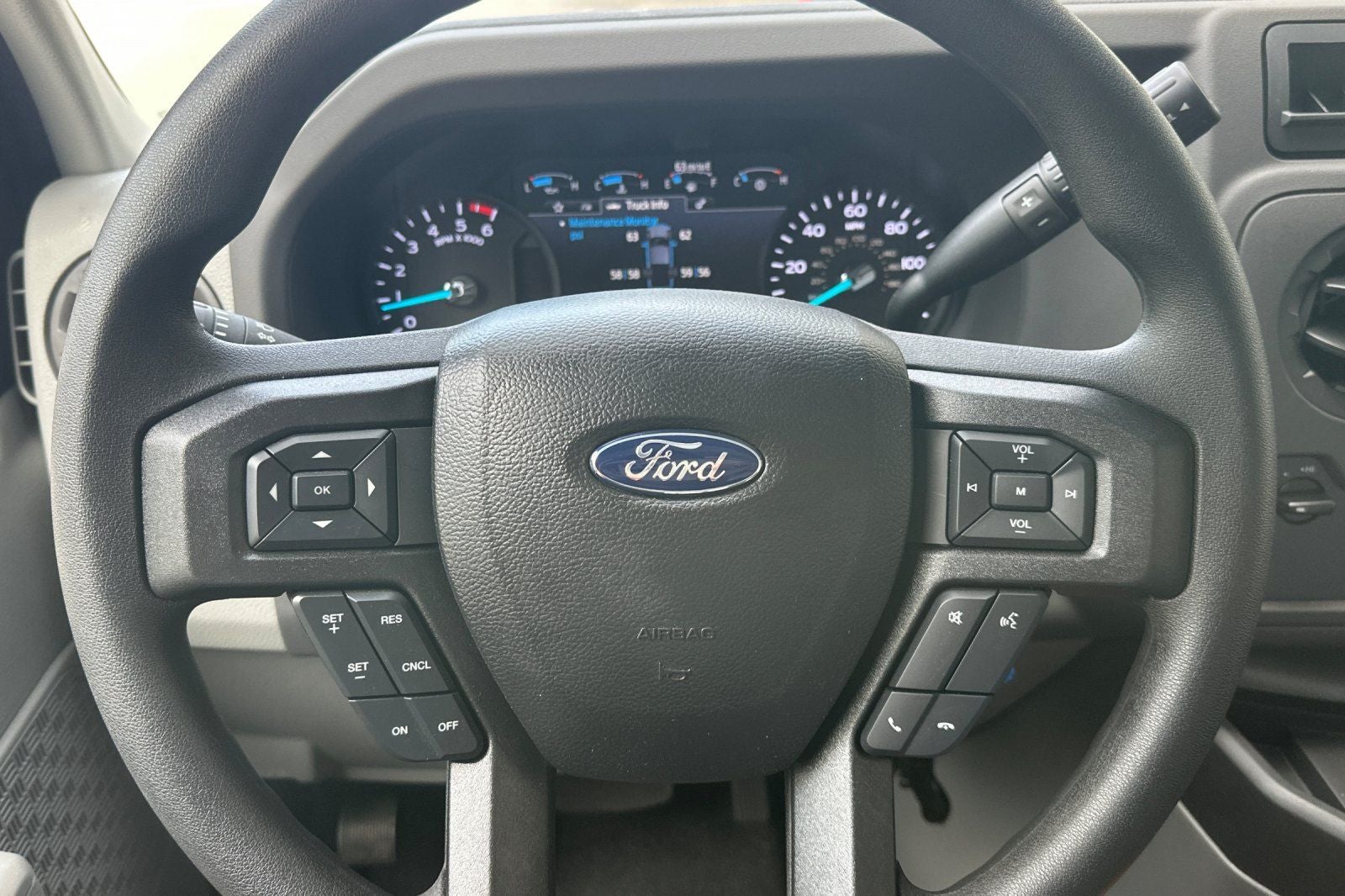 2026 Ford E-350SD Base Cutaway HR Royal KUV