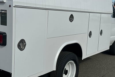 2026 Ford E-350SD Base Cutaway HR Royal KUV