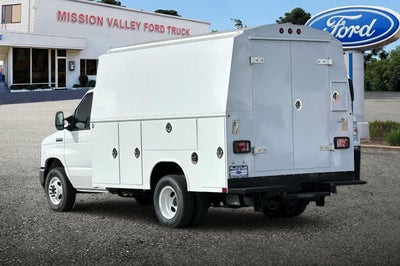 2026 Ford E-350SD Base Cutaway HR Royal KUV